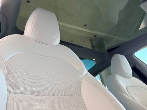 Used 2025 Tesla Model 3 Long Range image 20