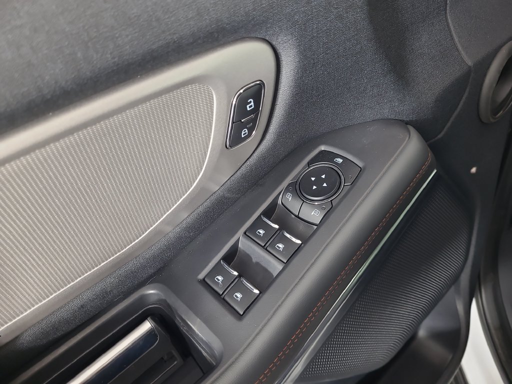 Used 2025 Ford Expedition Active AWD/4WD image 17