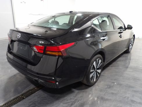 Used 2021 Nissan Altima 2.5 SV image 4