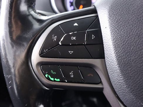 Used 2019 Jeep Cherokee Limited AWD/4WD image 12