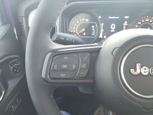 New 2026 Jeep Gladiator Sport AWD/4WD image 10