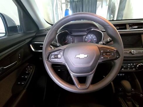 Used 2023 Chevrolet TrailBlazer LT FWD image 10