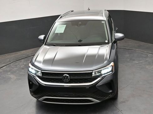 Used 2023 Volkswagen Taos SE AWD/4WD image 23