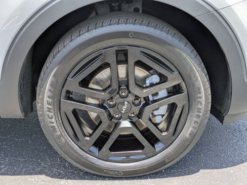 Certified 2024 Kia Telluride SX Prestige X-Line AWD/4WD image 9