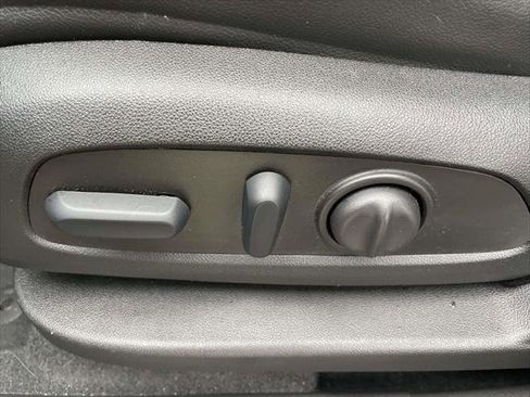 Used 2023 Chevrolet Equinox RS w/ RS Leather Package image 14