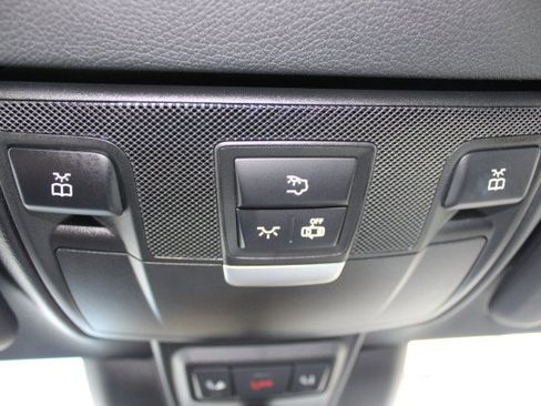 Used 2018 Mercedes-Benz E 400 4MATIC Cabriolet image 28