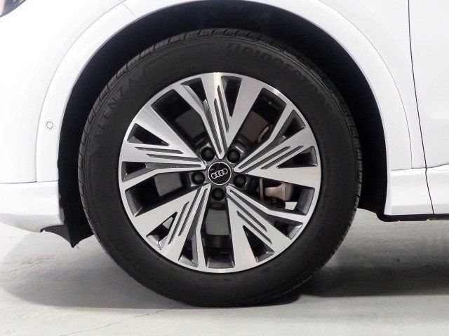 Used 2023 Audi Q4 e-tron Premium Plus w/ Premium Plus RWD image 40
