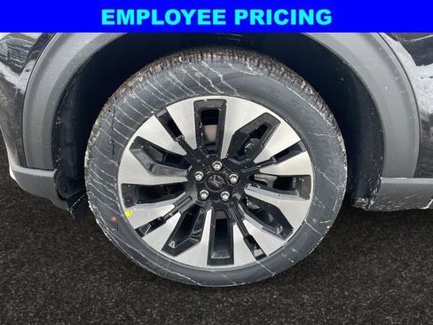 New 2026 Ford Explorer Platinum w/ LUX Leather Package AWD/4WD image 14