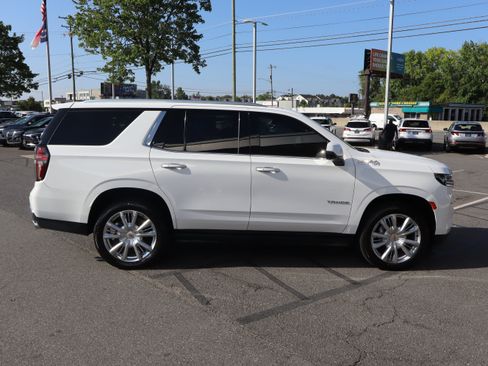 Used 2023 Chevrolet Tahoe High Country w/ Premium Package AWD/4WD image 11