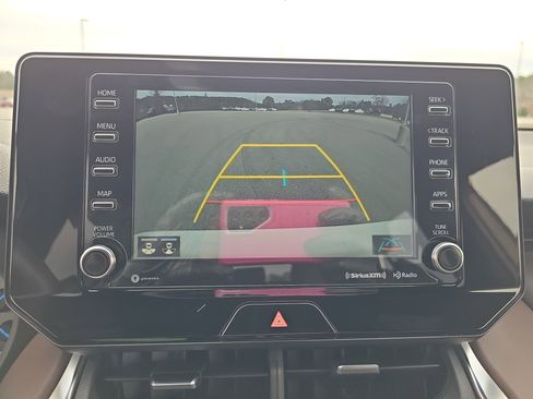 Used 2021 Toyota Venza XLE w/ Softex Package image 24