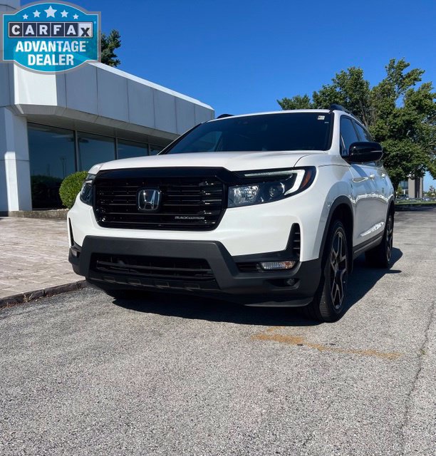Used 2025 Honda Passport Black Edition image 1