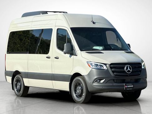 New 2025 Mercedes-Benz Sprinter 2500 image 28