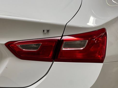 Used 2024 Chevrolet Malibu LT image 37