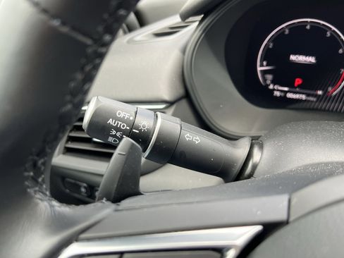 Certified 2025 Acura TLX w/ Technology Package FWD image 31