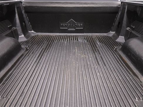 Used 2015 Toyota Tundra SR image 11