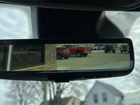 Used 2023 Jeep Grand Cherokee L Limited w/ Luxury Tech Group II image 26