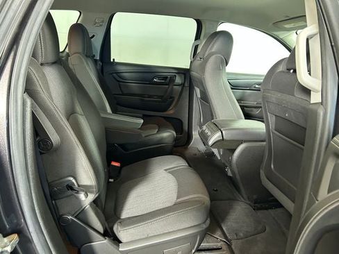 Used 2017 Chevrolet Traverse LT w/ Style and Technology Package AWD/4WD image 27