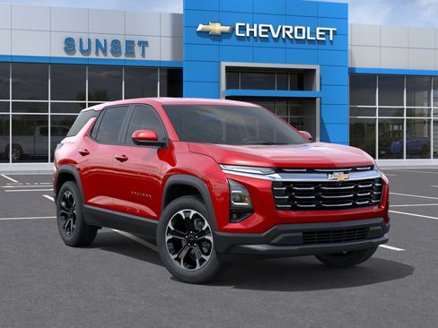 New 2026 Chevrolet Equinox LT w/ Safety and Technology Package FWD image 7