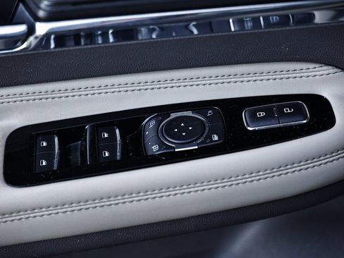 Used 2021 Lincoln Corsair FWD w/ Premium Package image 15