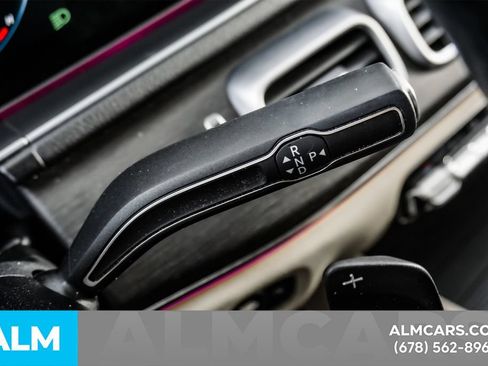 Used 2021 Mercedes-Benz GLE 350 w/ Premium Package image 31