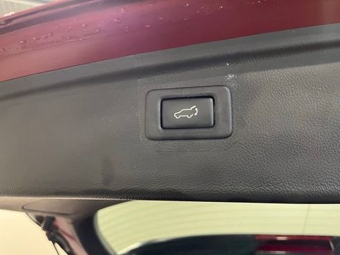 Used 2016 Subaru Outback 2.5i Limited AWD/4WD image 14