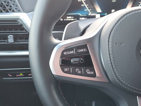 Used 2026 BMW X7 M60i image 29