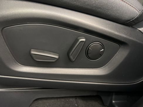 New 2025 Ford Explorer Active image 26