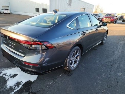 Used 2025 Honda Accord EX-L image 8