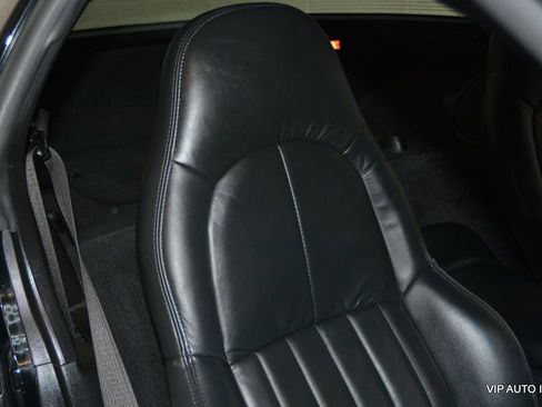 Used 2001 Chevrolet Corvette Coupe image 12