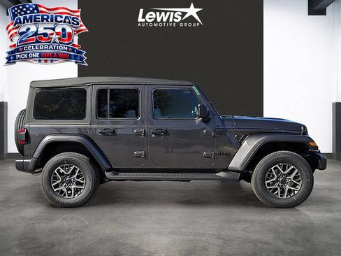 New 2026 Jeep Wrangler Unlimited Sahara AWD/4WD image 5