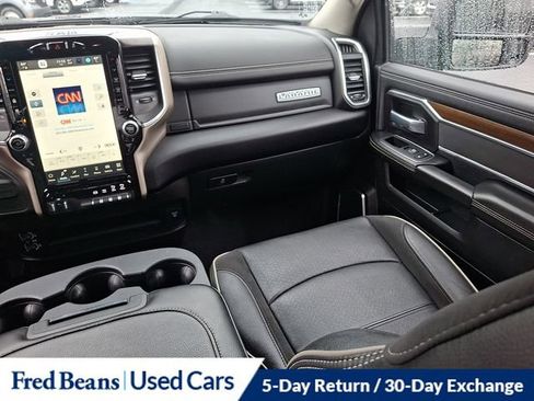 Used 2024 RAM 2500 Laramie AWD/4WD image 17