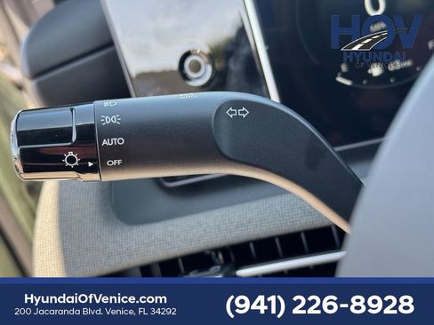 Used 2025 Hyundai Santa Cruz Limited image 29