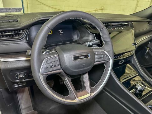 New 2026 Jeep Grand Cherokee L 4WD image 23