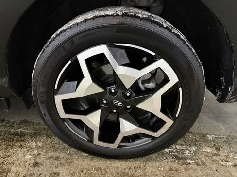 Used 2023 Hyundai Santa Cruz Limited image 9