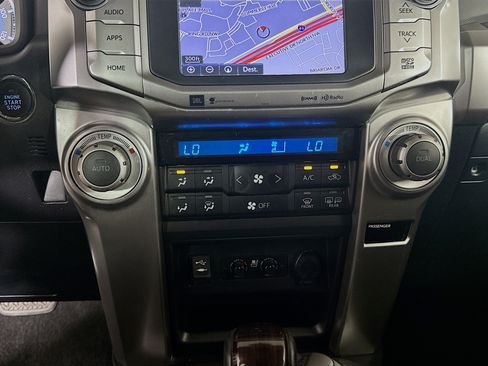 Used 2015 Toyota 4Runner Limited AWD/4WD image 23