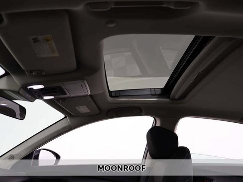 Used 2023 Honda Accord EX image 3