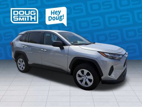 Used 2025 Toyota RAV4 LE AWD/4WD image 1