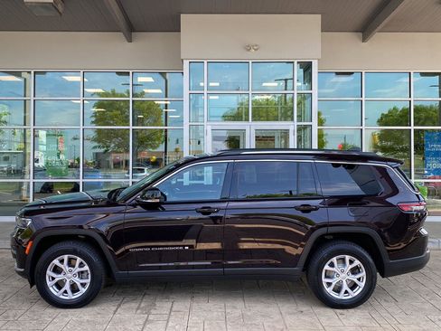 Used 2022 Jeep Grand Cherokee L Limited AWD/4WD image 4