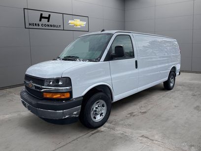 New 2025 Chevrolet Express 3500 Extended w/ Driver Convenience Package