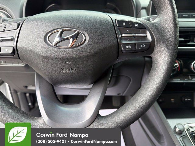 Used 2022 Hyundai Kona SE AWD/4WD image 16