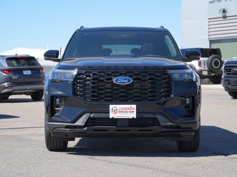 New 2026 Ford Explorer ST-Line image 9