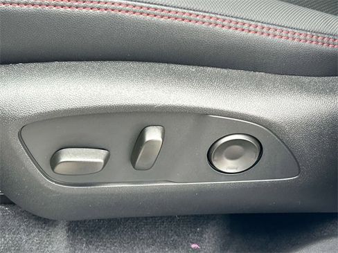 New 2026 Chevrolet Traverse RS image 24