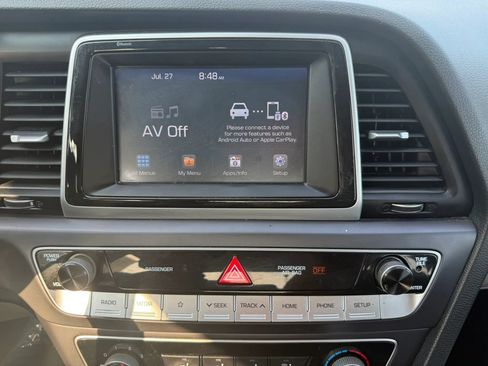 Used 2019 Hyundai Sonata SE w/ Cargo Package FWD image 17