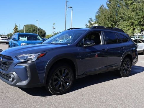 Used 2023 Subaru Outback Onyx Edition image 3