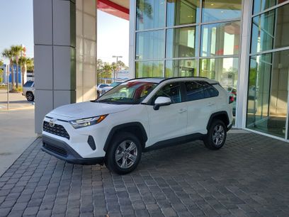 Used 2022 Toyota RAV4 XLE w/ Convenience Package