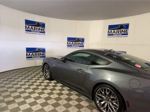 Used 2024 Ford Mustang GT Premium image 8