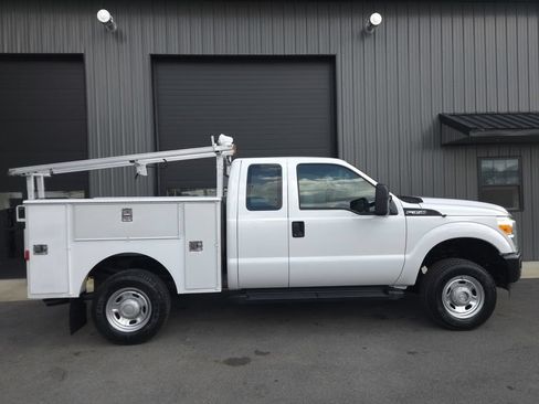 Used 2012 Ford F350 XL w/ Skid Plate Pkg AWD/4WD image 5