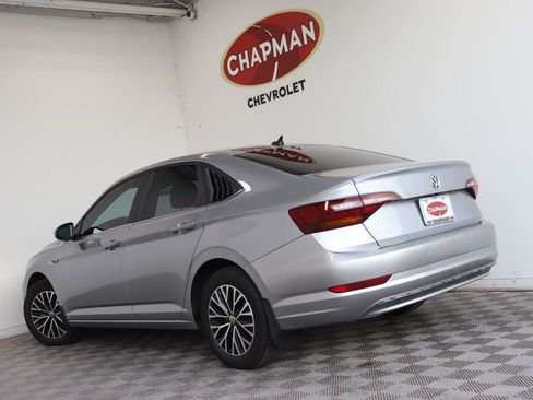 Used 2019 Volkswagen Jetta SEL FWD image 4
