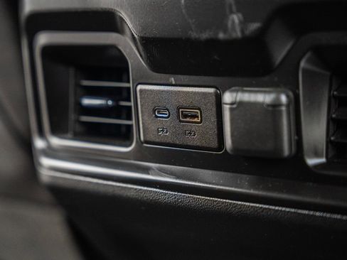 Used 2019 Chevrolet Silverado 1500 RST AWD/4WD image 36