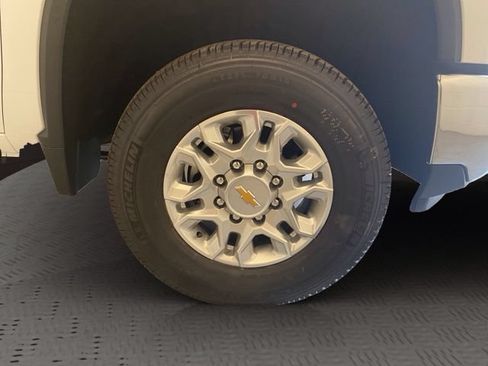 New 2026 Chevrolet Silverado 3500 LT w/ All Star Edition AWD/4WD image 37